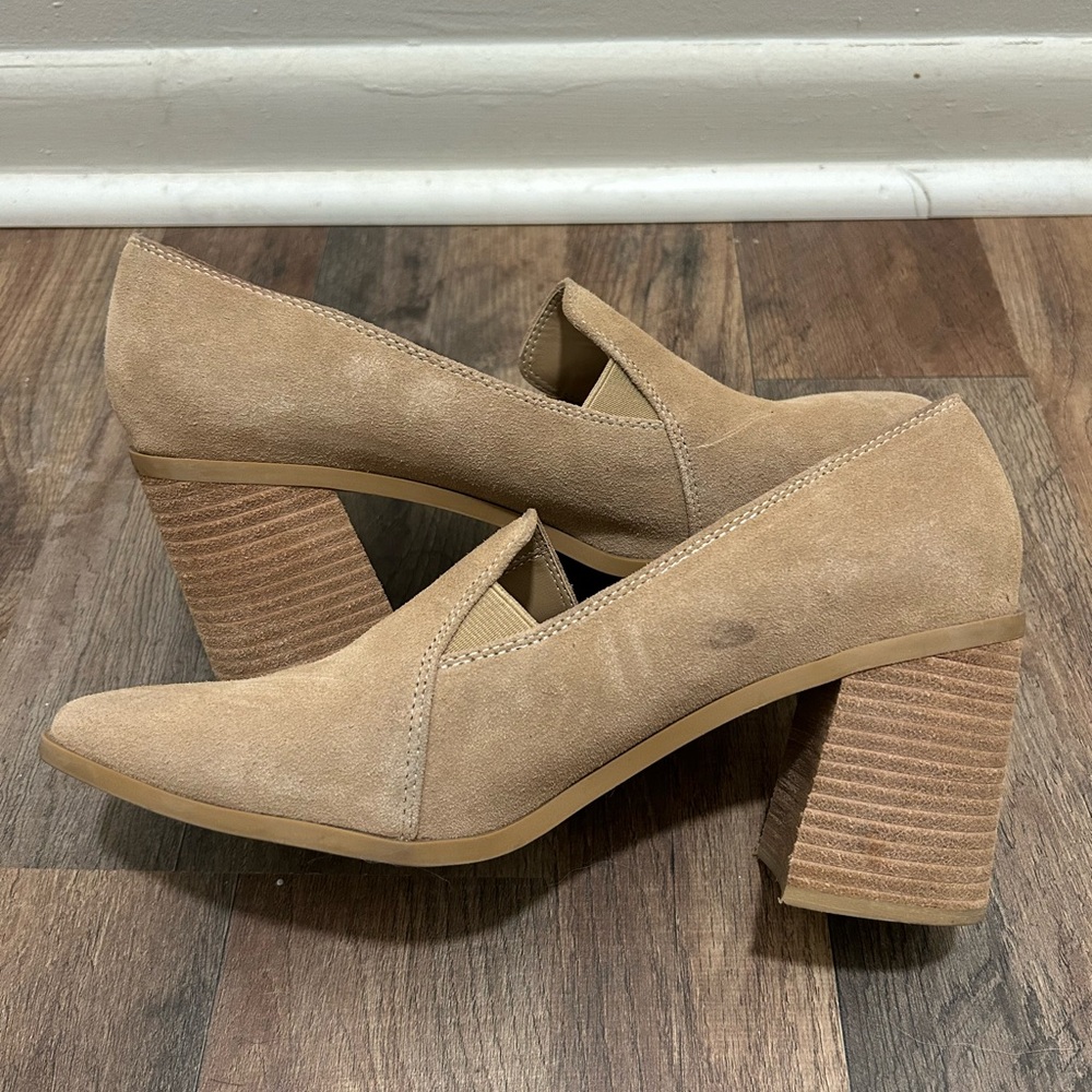 Joie Tan Suede Block Heel Shoes - Picture 6 of 7